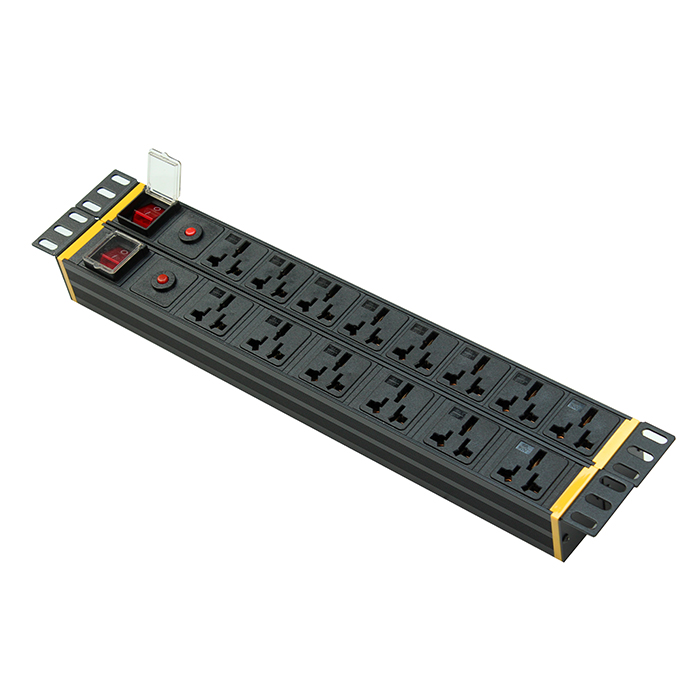 8位 6位16A萬用孔+過載保護(hù)+雙斷開關(guān)